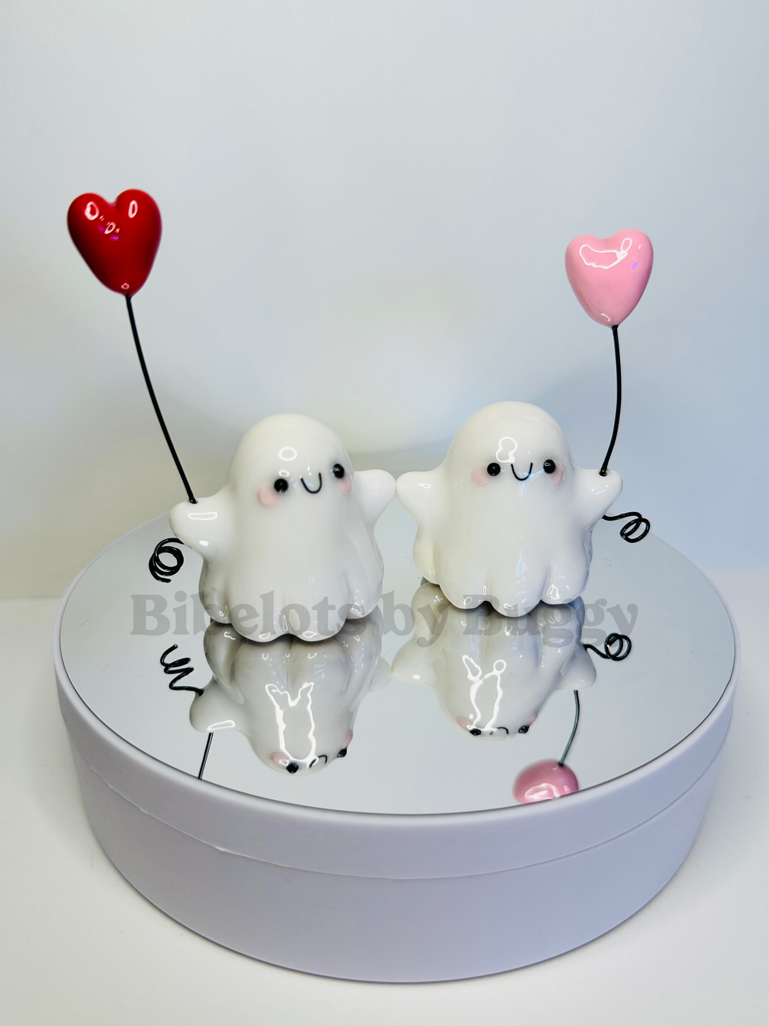 PREORDER | Loving Ghostie & Heart Balloon Figurine